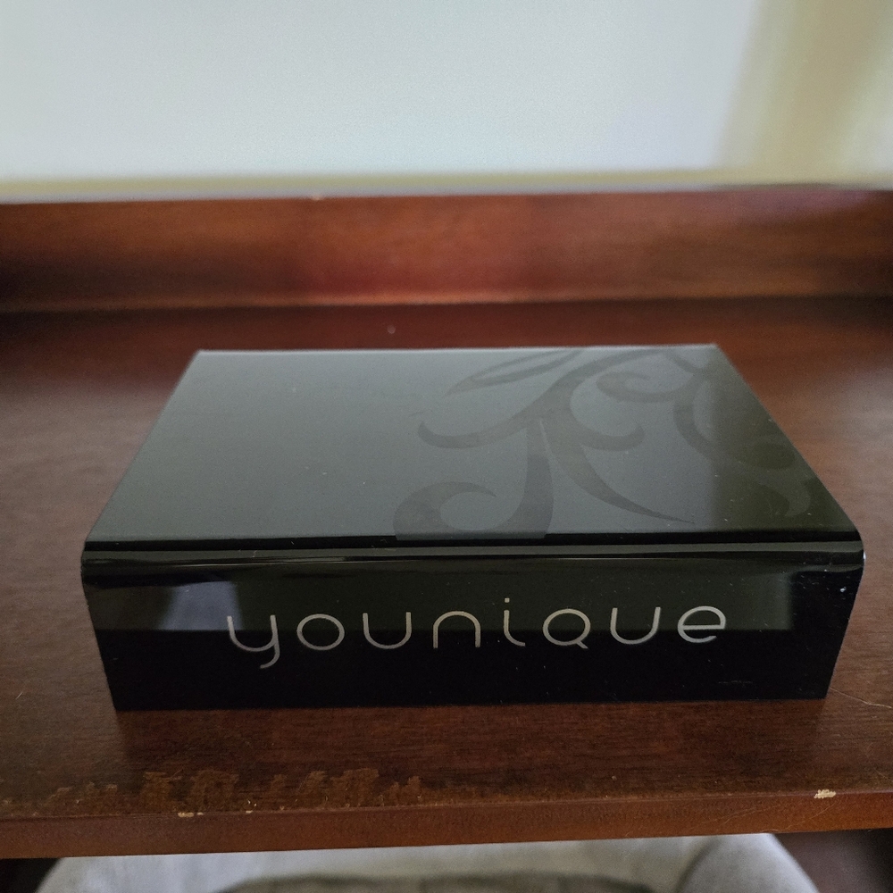 Younique Charm Display Case